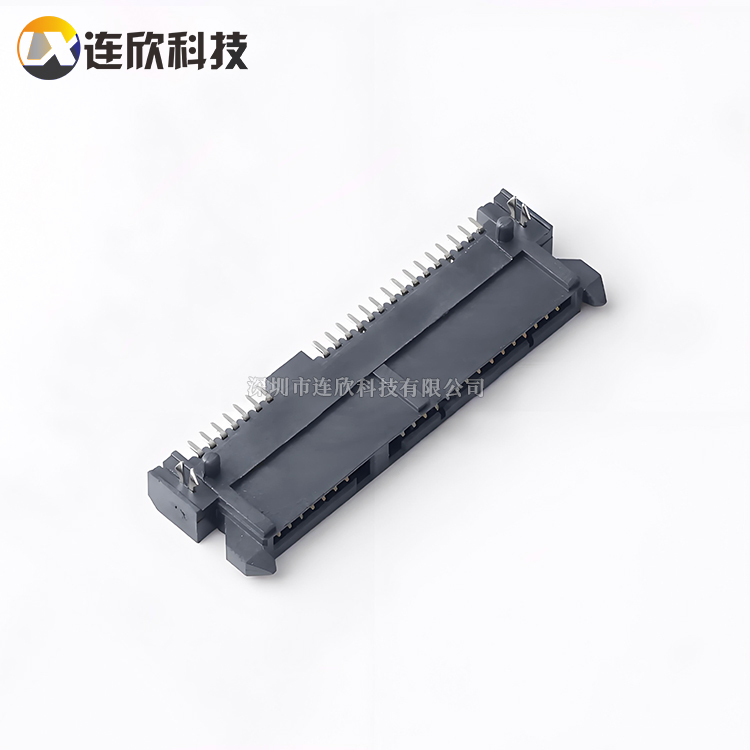 SATA 15+7P 4.2H卧贴  XUTS-2205-0429